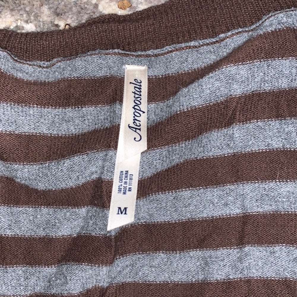 Aeropostale medium thin sweater grey and brown.